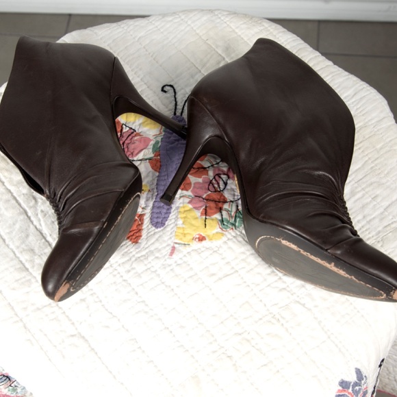 J. Vincent Ankle Boots - Picture 5 of 5